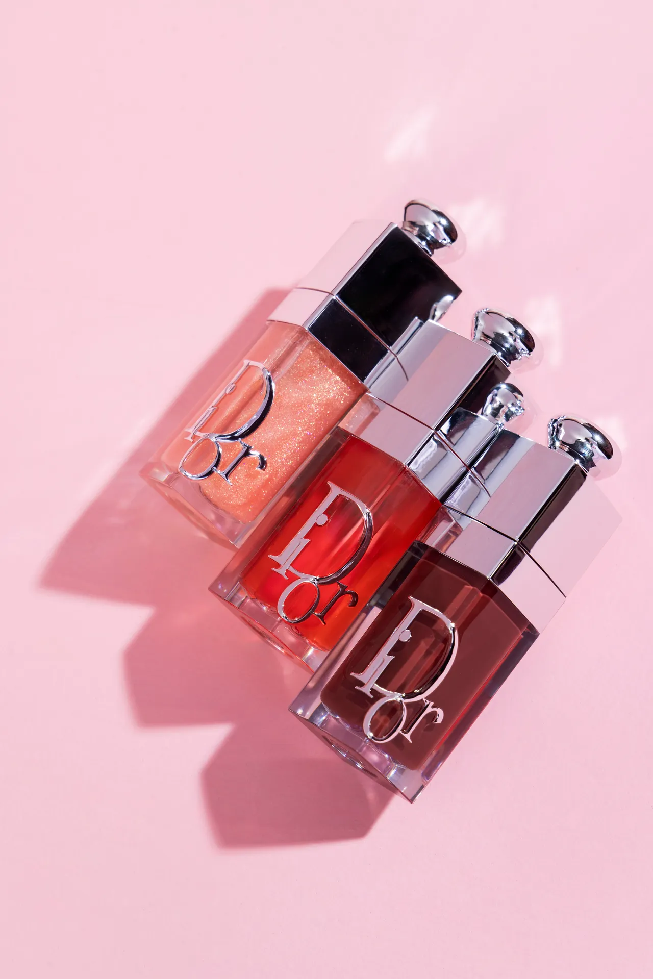 Dior粉漾水光润唇釉，6ml／1400元。品牌提供