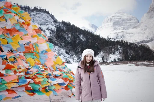 林莎《大陆寻奇》登海拔4000公尺出外景　曝「阿公和爸爸都是铁粉」