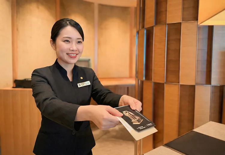 台南遠東香格里拉「法老假期：三天兩夜尊榮禮遇」住房專案，包含《埃及之王：法老》特展免預約入場票，住客可彈性安排一日觀展、一日享受台南自由行程。台南遠東香格里拉提供