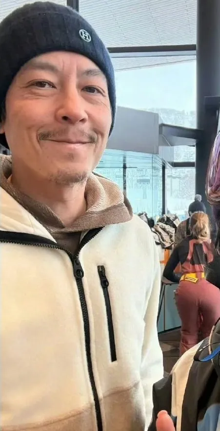 陳冠希一向是時尚icon。翻攝交易者簡放微博