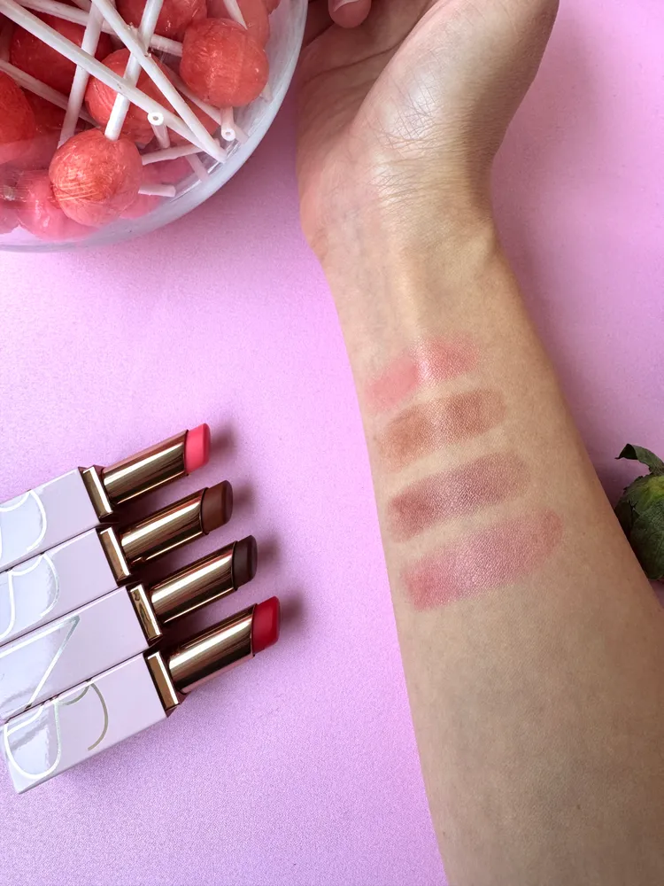 NARS激情過後嫩唇膏新色，（由上至下）#236 Stargaze、#232 Crush、#257 Hot Line、#259iseducation。張家玲攝