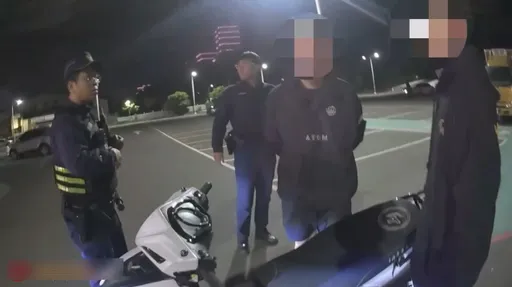 深夜30輛機車聚集！警方即往告發違規　原來是有人要發東西