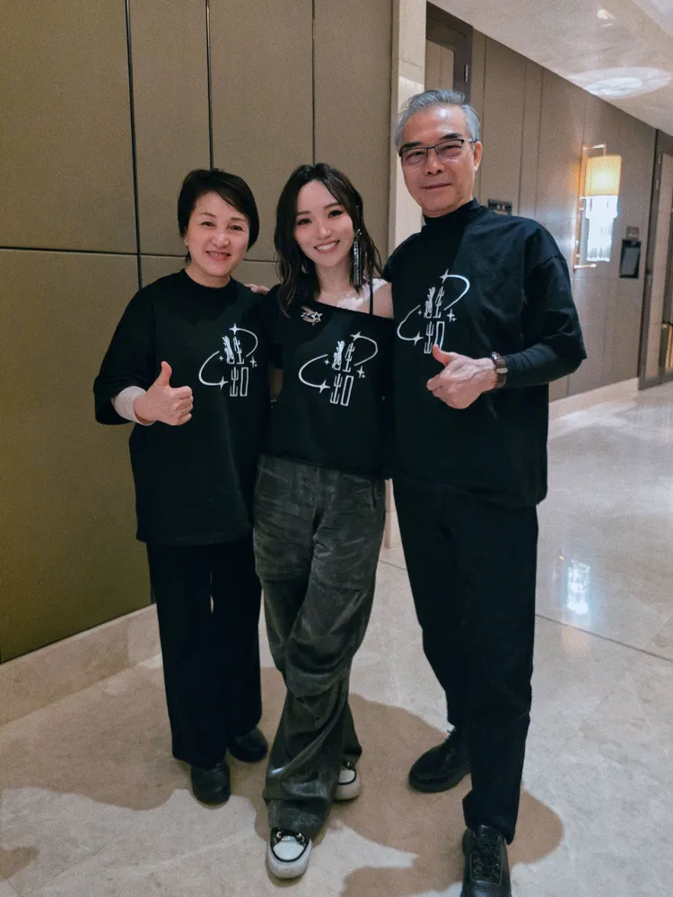 閻奕格南京巡演時，父母驚喜現身讓她超感動。格聲娛樂提供