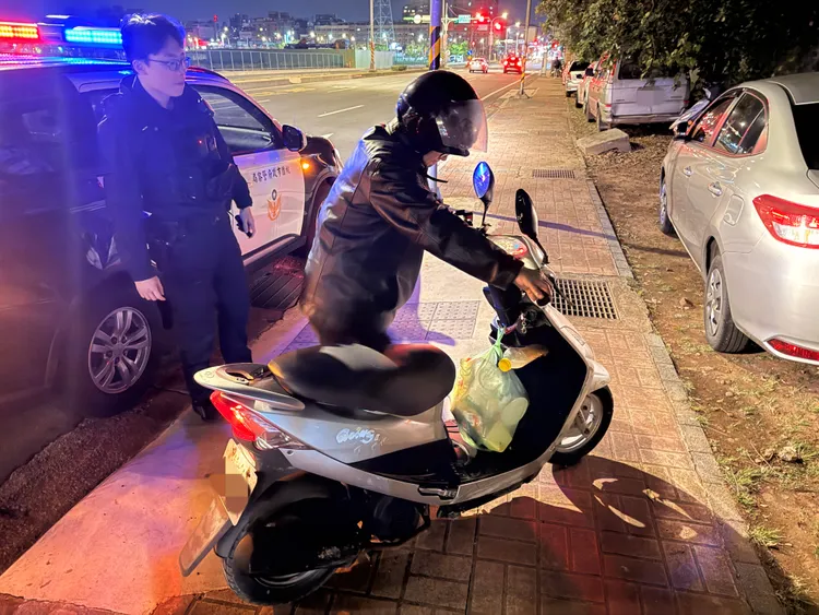 游姓民眾找到愛車。中壢警分局提供