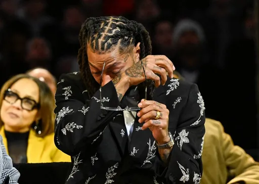 最年輕MVP羅斯的1號球衣退休　能與籃球大帝並列也算是沒有遺憾