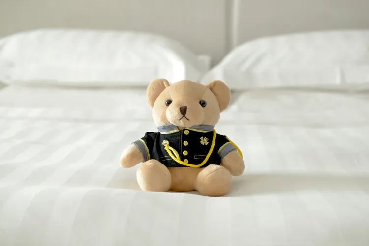 入住高雄漢來限定住房專案，挑戰娃娃機互動體驗，有機會把人氣代言人「漢來熊」帶回家。高雄漢來大飯店提供