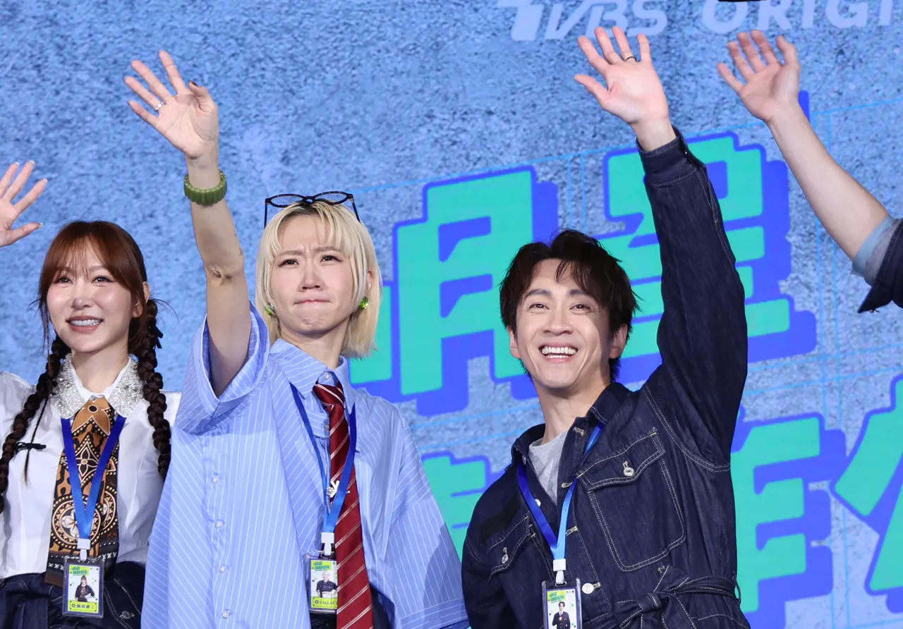 陳漢典（右）、Lulu合體主持不少場尾牙。莊宗達攝