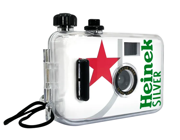 萊爾富48章換海尼根星潮底片相機。業者提供