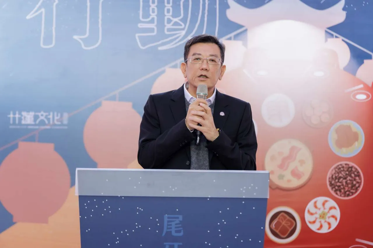 新竹市議會議長許修睿身兼竹蓮寺主委。新竹市府提供