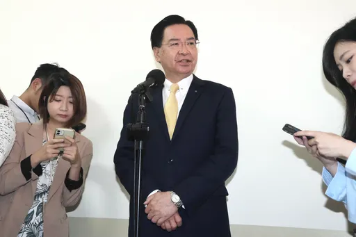 立院表决蓝白联手通过卓荣泰谴责案　要求吴钊燮请辞下台