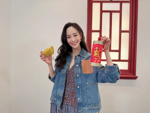 張鈞甯七位數帳戶隨家人用　爆許光漢隨身帶神秘小本本