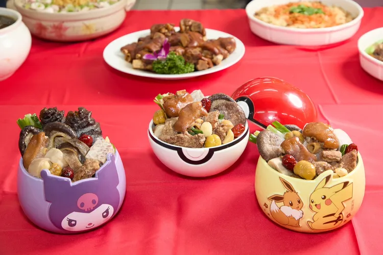 過年必吃的佛跳牆，品牌一次推出3款IP聯名款。家樂福提供