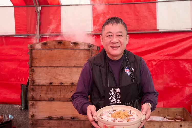 米其林、必比登推薦餐廳也加入年菜行列。家樂福提供