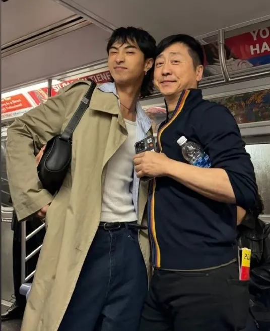 庾澄慶與兒子庾恩利。翻攝庾恩利IG