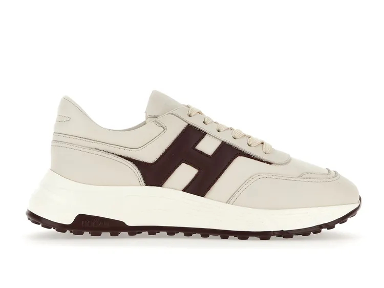 HOGAN Hyperlight燕麥白底摩卡棕H皮革男士休閒鞋，2萬2300元。品牌提供