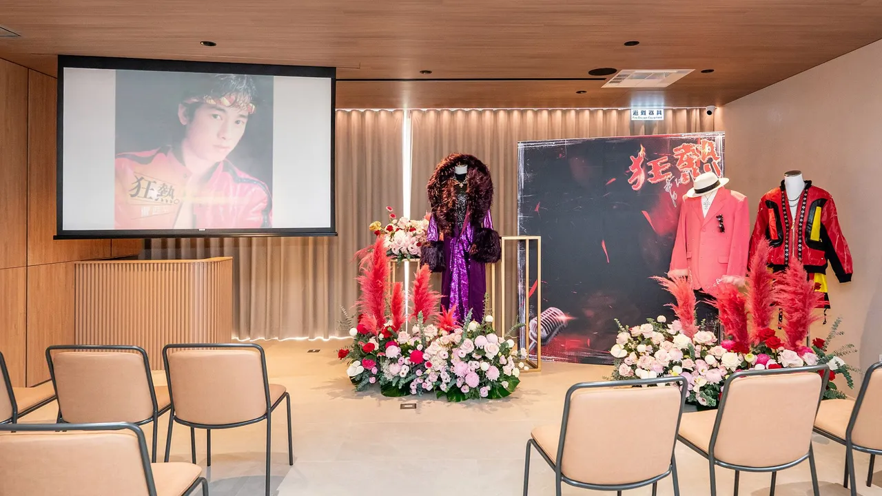 曹西平告别式时间曝光！灵堂明开放吊唁　历年专辑名称、秀服、宣传照为核心