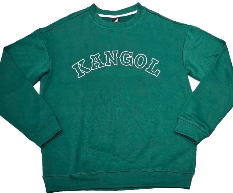 ▲禮客內湖店改裝出清推出KANGOL圓領休閒大學T，原價1580元，特價790元，要讓消費者用高CP值價格享受聰明消費樂趣