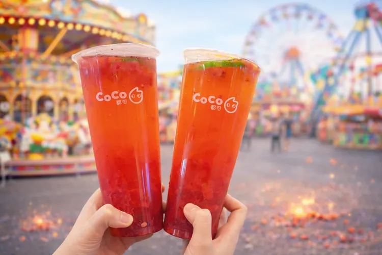 今（14日）週三好友日推出大杯「莓好雙果茶」第二杯10元活動。CoCo提供