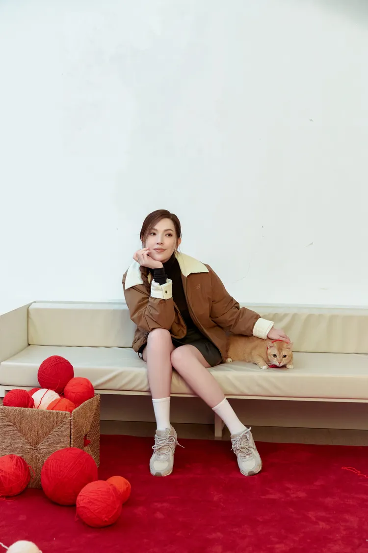 許瑋甯仍有少女感，不可思議。New Balance提供