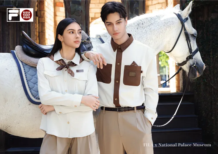 FILA故宮聯名系列以溫潤米棕大地色為底搭配撞色細節。品牌提供