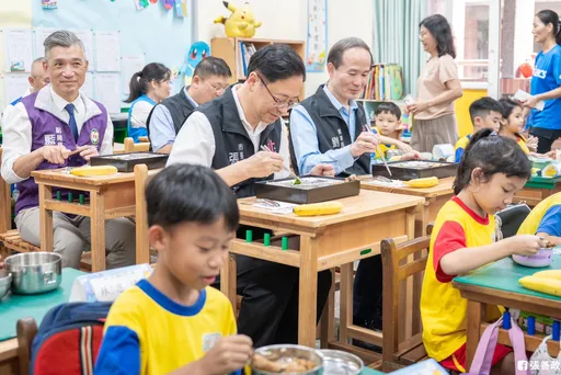 北、高、中推动国中小营养午餐免费　张善政：终于大家都往同一方走