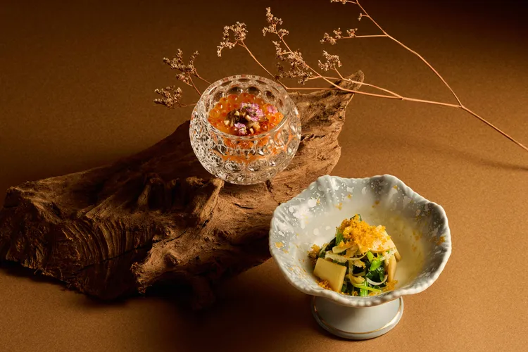 先付與前菜登場，定調餐序起始走向。業者提供