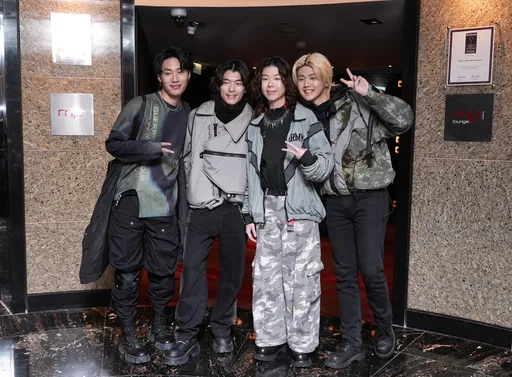 帕拉斯首露面说明MV争议　被公司下「禁爱令」违约得付千万恋爱税