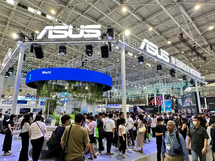 華碩等下游品牌商已經陸續在價格上反應記憶體缺貨壓力。趙筱文攝