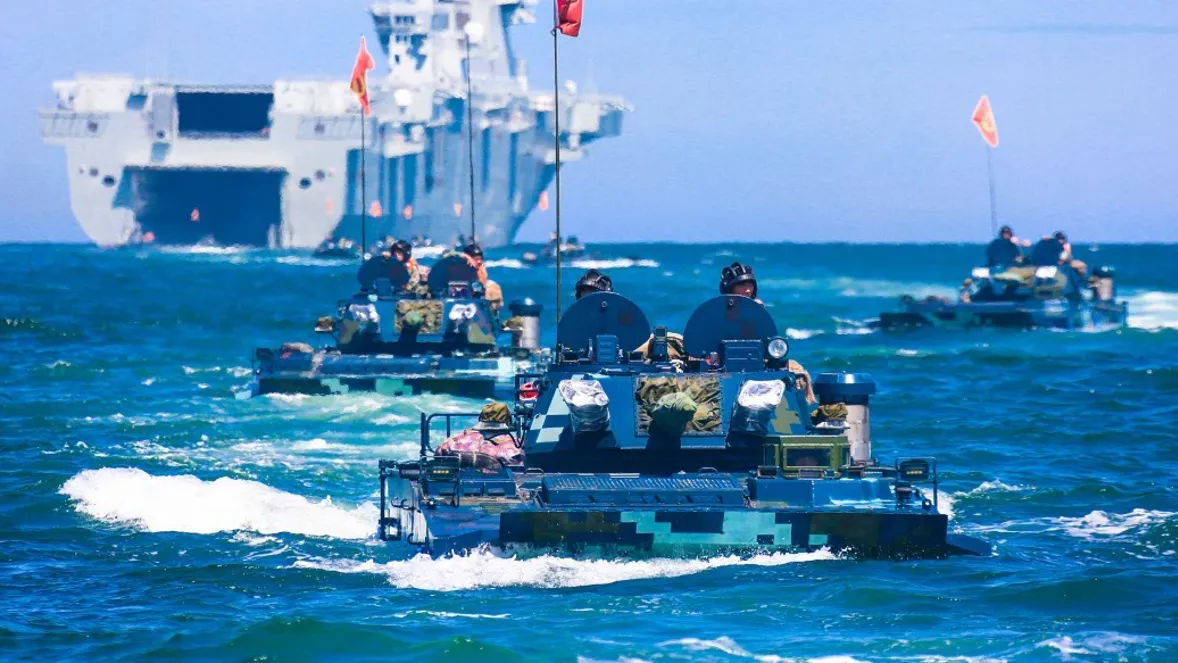 高市早苗宣示，當台灣有事，中國解放軍入侵台灣時，日本不能沒有作為。圖為解放軍登陸作戰演訓。翻攝解放軍網