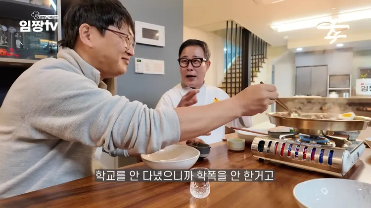 林盛根也對霸凌爭議做出澄清，強調沒有上學何來霸凌。翻攝YouTube