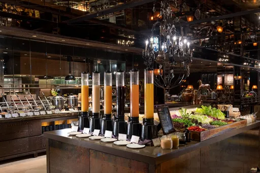 君品酒店早餐延至中午好評如潮　即日起推24小時彈性入住