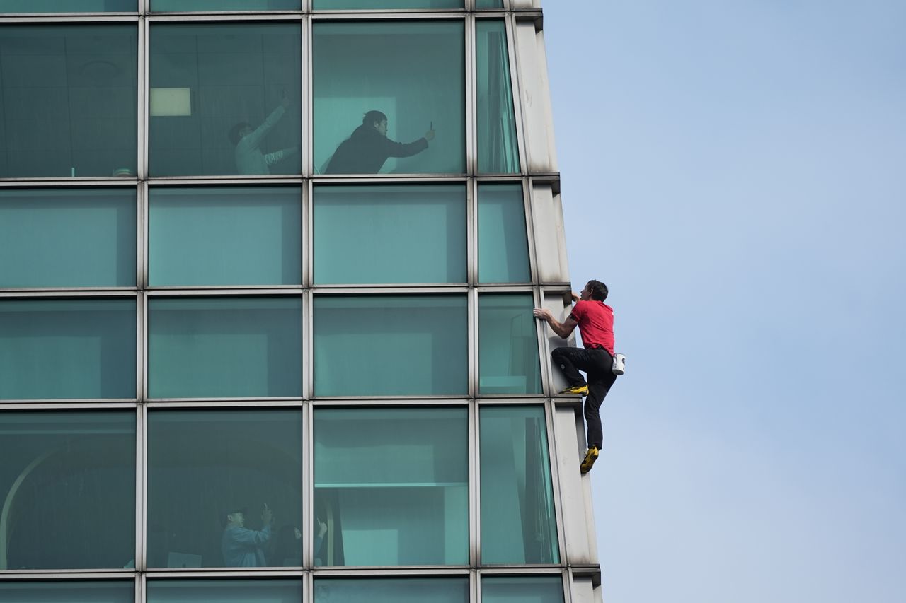 預言霍諾德爬101摔死 大翻車竟馬後炮!超瞎PO文氣瘋全網