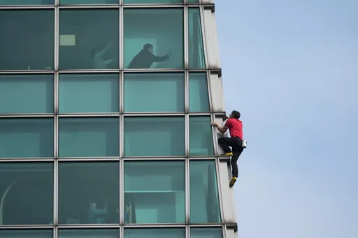 預言霍諾德爬101摔死　大翻車竟馬後炮！超瞎PO文氣瘋全網