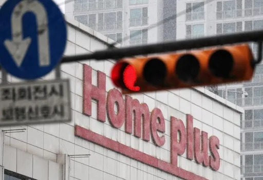 韓龍頭超市驚傳財務崩盤！員工薪水發不出來連貨架都空空