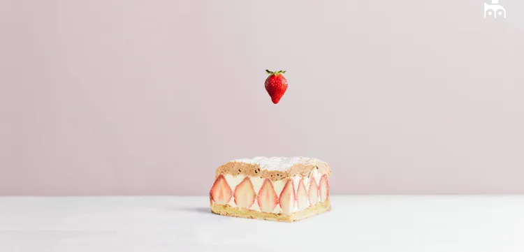 栗子泥的甜香與馬茲卡彭乳酪的奶香融合，更襯托出草莓酸甜。加上酥脆塔皮獨特堅果與奶油香氣，是深法百吃不厭的經典。深法提供