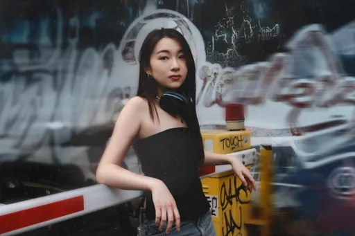 网路夯曲《台大的垃圾》窜红　原创歌手真面目曝光 