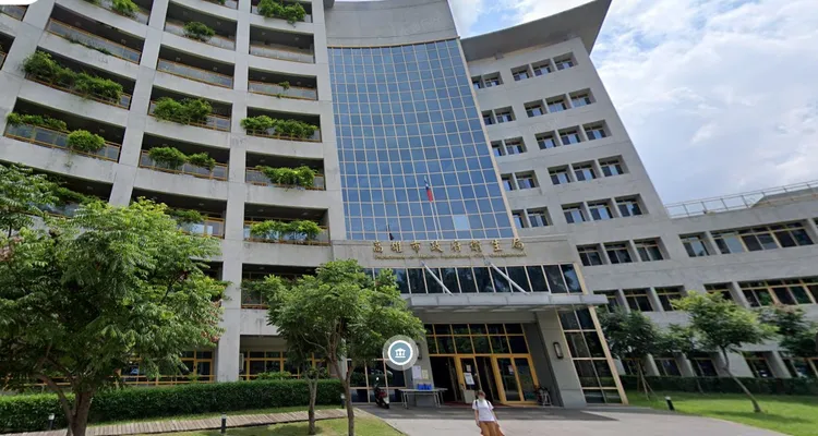 高雄市衛生局發聲明指出，事發後已經解聘何男，並將給予被害人及家屬持續協助。取自google map