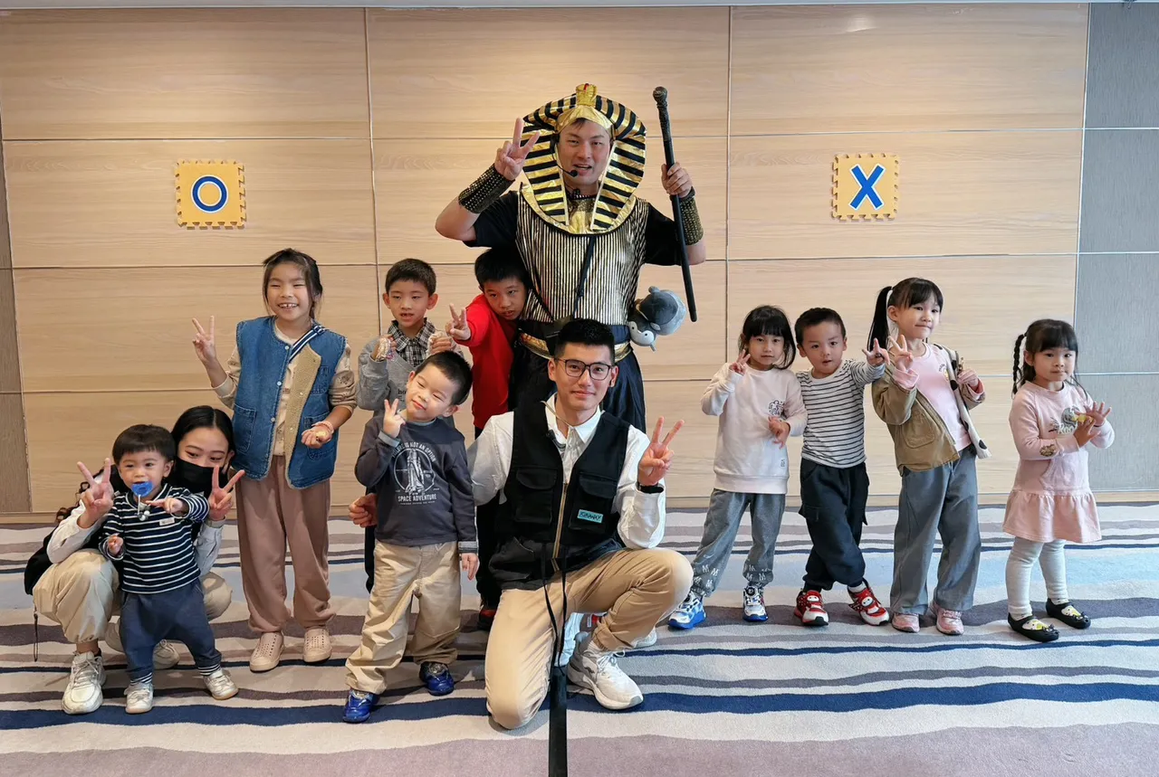 和逸飯店·台南西門館2/27、2/28「COZZI 考古探險隊」活動報名熱烈，活動加贈《埃及之王：法老》特展門票，讓孩子從遊戲體驗延伸至實際觀展的行程，目前報名已額滿，加場資訊將於1月底前公佈。和逸飯店·台南西門館提供