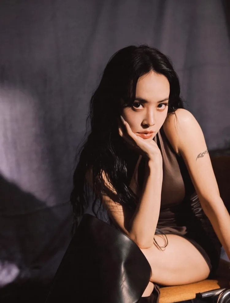 Jolin擔任金唱片頒獎嘉賓，造型美翻。翻攝IG