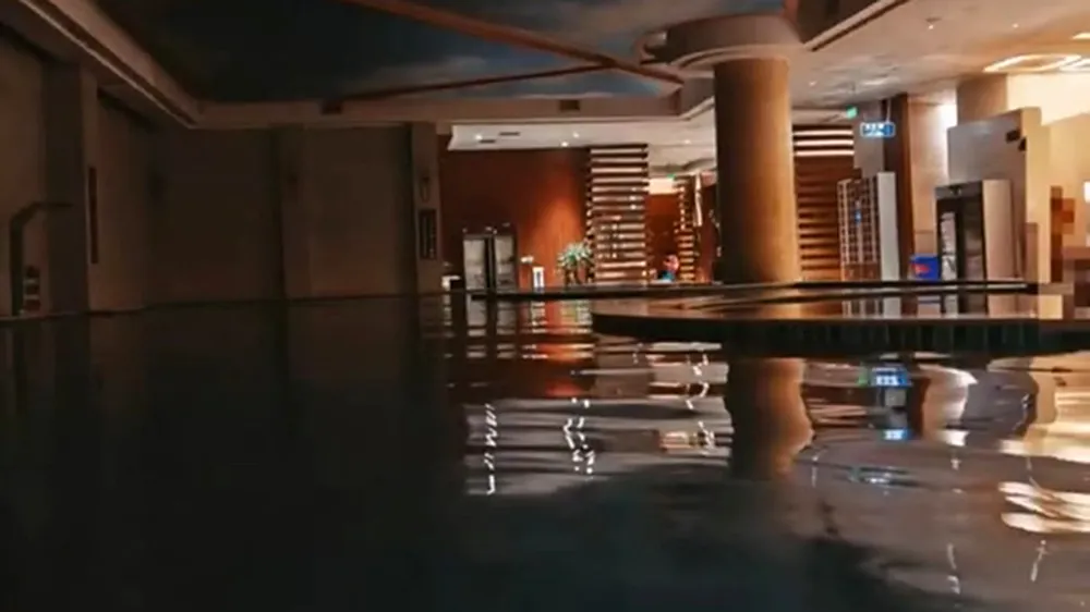 140cm小六生套2泳圈仍溺毙100cm温泉池　继父正好离开7分钟就出事