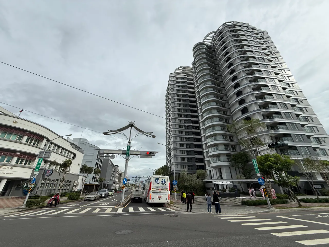 去年泰嘉「璞日」引進日本建築大師丹下憲孝，與日本最大百年花店日比谷花壇合作，為台灣建築生活美學創造新高度。葉家銘攝