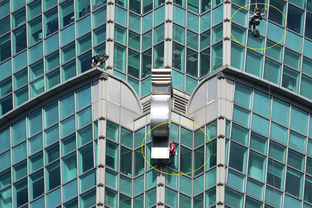 霍諾德順利完徒手攀爬台北101挑戰，背後還有堅強的攝影團隊呈現。彭欣偉攝