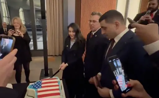 「人為刀俎，我為魚肉」現代版　美國眾議員開始分割「格陵蘭蛋糕」