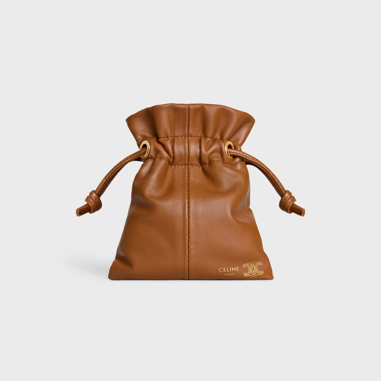 手袋吊饰，2万1000元。品牌提供