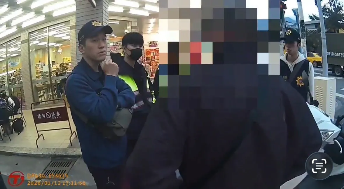 鄧男行兇後遭警方逮捕。警方提供