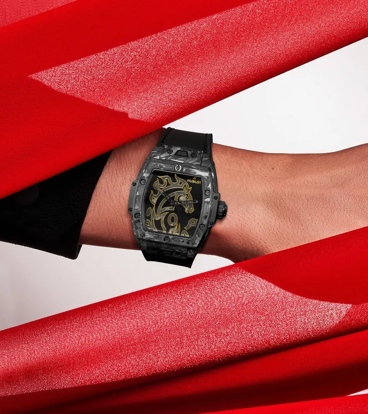 Hublot Spirit of Big Bang馬年霜狀碳纖限量腕錶。品牌提供