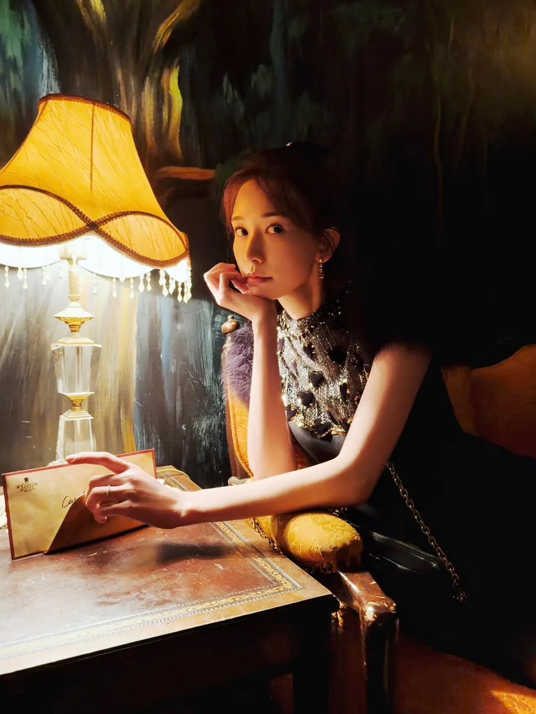 林志玲分享2025年的精选美照。翻摄林志玲IG