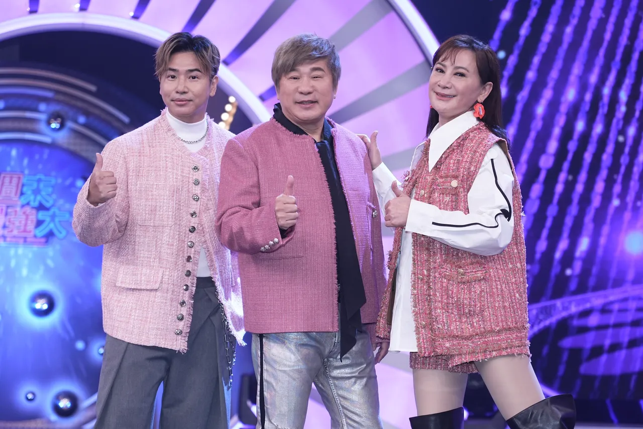 主持群歐漢聲（左起）、胡瓜、陳亞蘭節目收視率亮眼。彭欣偉攝