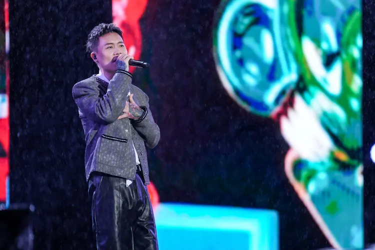 蕭秉治跨年夜連趕桃園、新竹兩地。相信音樂提供