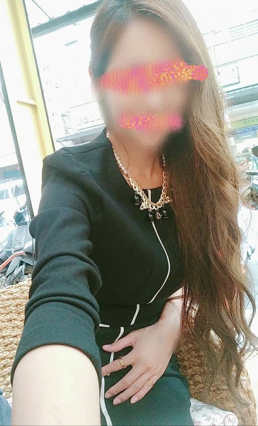 廖女是一名美容師。投訴人廖女提供